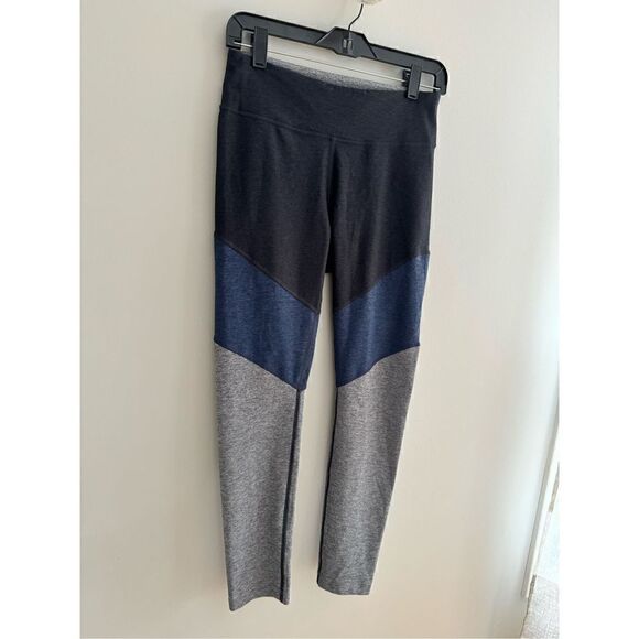 Outdoor Voices Tri-Color Blue Spring 7/8 Activewear Bottoms Leggings Size Medium - Picture 3 of 8